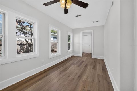 Villa ou maison à louer à Saint Petersburg, Floride: 2 chambres, 77.11 m2 № 2437384 - photo 14