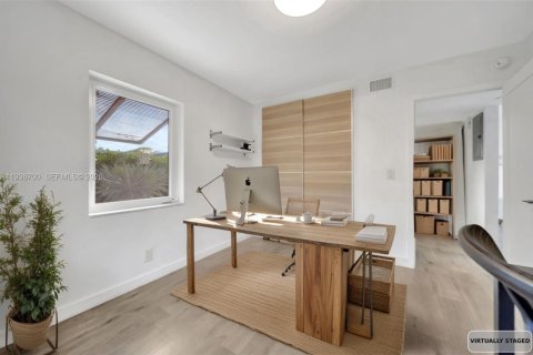 Villa ou maison à vendre à Pompano Beach, Floride: 2 chambres, 77.29 m2 № 1996868 - photo 18