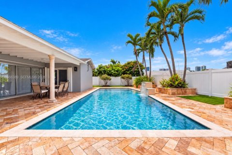 Casa en Boca Raton, Florida 3 dormitorios, 148.83 m2 № 2363682