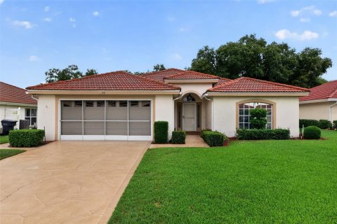 Casa en Winter Haven, Florida 3 dormitorios, 156.54 m2 № 2221459