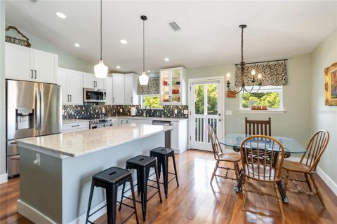 Villa ou maison à vendre à New Smyrna Beach, Floride: 3 chambres, 201.97 m2 № 1783492 - photo 7