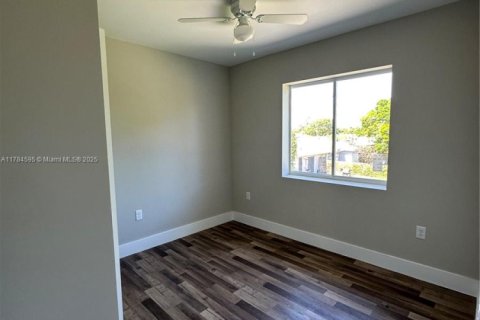 Купить коммерческую недвижимость в Форт-Лодердейл, Флорида 118.64м2, № 1958783 - фото 13