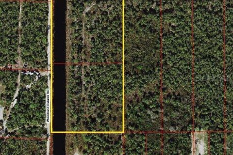 Land in Naples, Florida № 1801651 - photo 1