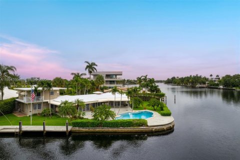 House in Fort Lauderdale, Florida 4 bedrooms, 292.64 sq.m. № 1990321 - photo 3