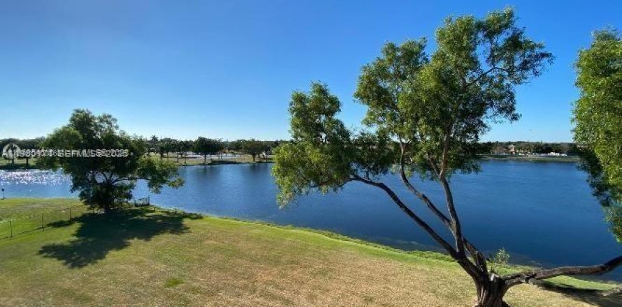 Appartement à Miramar, Floride 1 chambre, 65.03 m2 № 2046377