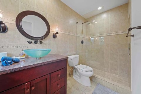 Copropriété à louer à Fort Lauderdale, Floride: 2 chambres, 112.32 m2 № 2153187 - photo 5