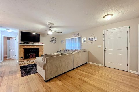 Casa en venta en Chuluota, Florida, 3 dormitorios, 123 m2 № 1834775 - foto 6