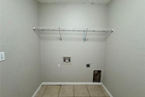 Casa en venta en Lake Wales, Florida, 3 dormitorios, 175.31 m2 № 1771355 - foto 28