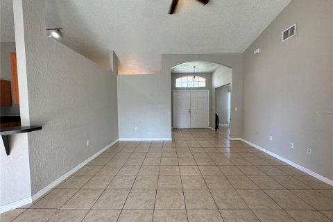 Casa en venta en Lake Wales, Florida, 3 dormitorios, 175.31 m2 № 1771355 - foto 3