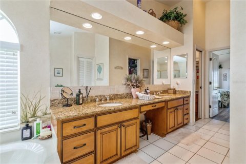 House in Punta Gorda, Florida 3 bedrooms, 196.21 sq.m. № 1813075 - photo 13