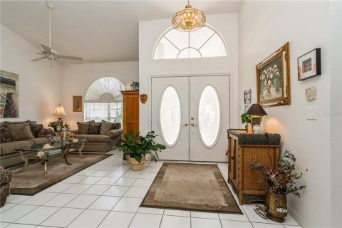 House in Punta Gorda, Florida 3 bedrooms, 196.21 sq.m. № 1813075 - photo 3