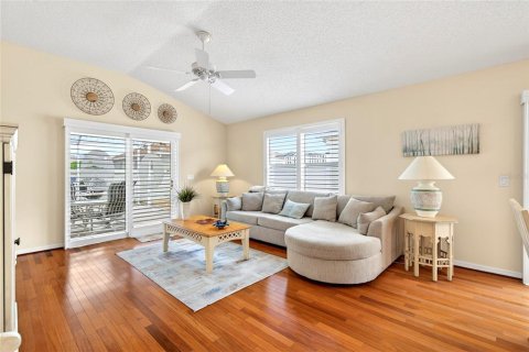 Casa en venta en The Villages, Florida, 3 dormitorios, 129.78 m2 № 2220692 - foto 8