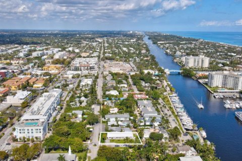 Propiedad comercial en alquiler en Delray Beach, Florida, 2 dormitorios, 78.97 m2 № 1026319 - foto 1