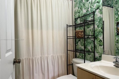 Condo in Cutler Bay, Florida, 2 bedrooms  № 1699654 - photo 11