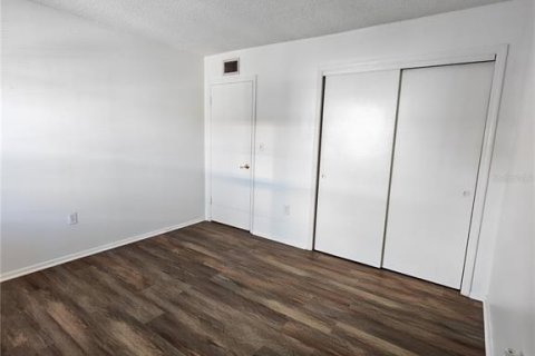 Copropriété à louer à Tampa, Floride: 2 chambres, 92.9 m2 № 1755493 - photo 11