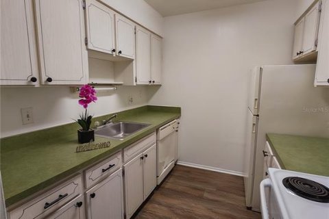 Copropriété à louer à Tampa, Floride: 2 chambres, 92.9 m2 № 1755493 - photo 6