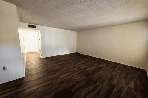 Copropriété à louer à Tampa, Floride: 2 chambres, 92.9 m2 № 1755493 - photo 3