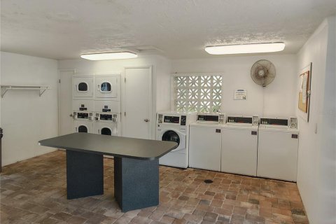 Copropriété à louer à Tampa, Floride: 2 chambres, 92.9 m2 № 1755493 - photo 14