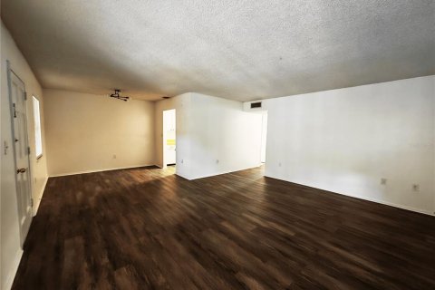 Copropriété à louer à Tampa, Floride: 2 chambres, 92.9 m2 № 1755493 - photo 4
