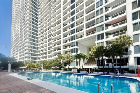 Снять в аренду кондоминиум в Майами, Флорида 1 спальня, 106.65м2, № 2046533 - фото 20