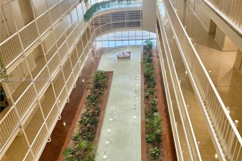 Снять в аренду кондоминиум в Майами, Флорида 1 спальня, 106.65м2, № 2046533 - фото 15