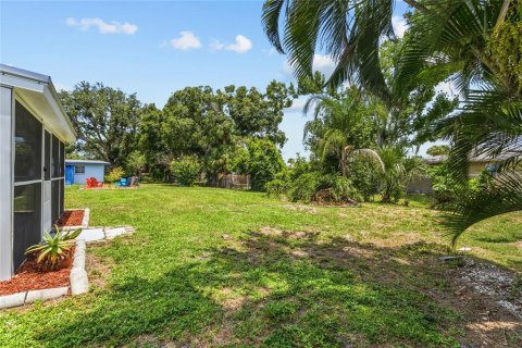 House in Sarasota, Florida 2 bedrooms, 67.63 sq.m. № 2225621 - photo 20