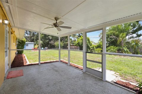 House in Sarasota, Florida 2 bedrooms, 67.63 sq.m. № 2225621 - photo 19