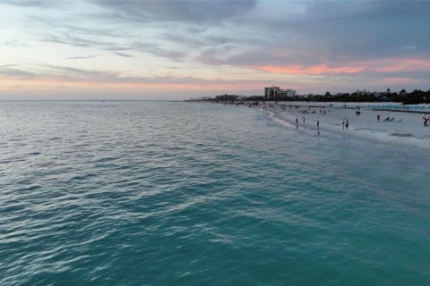 House in Sarasota, Florida 2 bedrooms, 67.63 sq.m. № 2225621 - photo 23