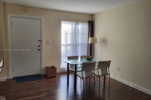 Condo in Miami Beach, Florida, 1 bedroom  № 1994935 - photo 7