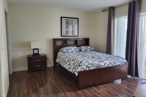 Condo in Miami Beach, Florida, 1 bedroom  № 1994935 - photo 10