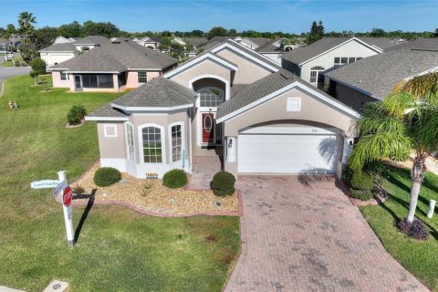 House in Davenport, Florida 2 bedrooms, 166.48 sq.m. № 1113321 - photo 1
