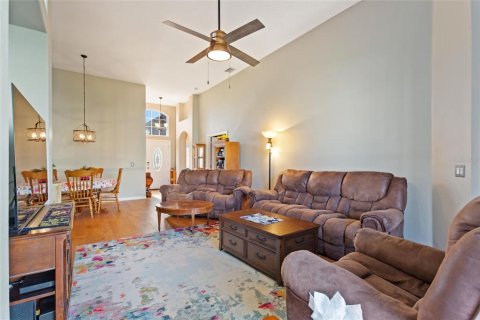 House in Davenport, Florida 2 bedrooms, 166.48 sq.m. № 1113321 - photo 12