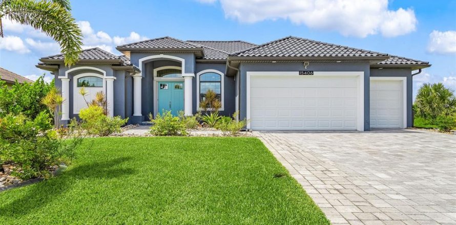 Casa en Port Charlotte, Florida 3 dormitorios, 191.01 m2 № 1916207