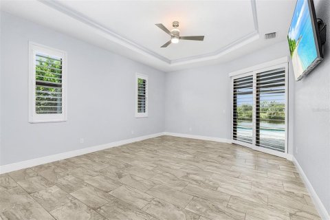 Casa en venta en Port Charlotte, Florida, 3 dormitorios, 191.01 m2 № 1916207 - foto 23
