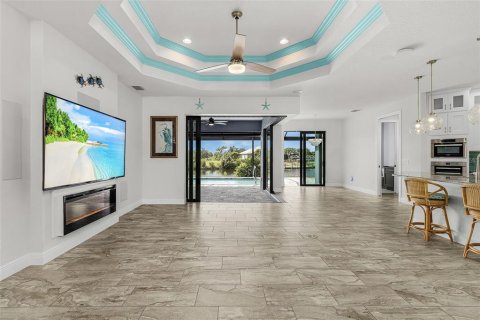 Casa en venta en Port Charlotte, Florida, 3 dormitorios, 191.01 m2 № 1916207 - foto 8