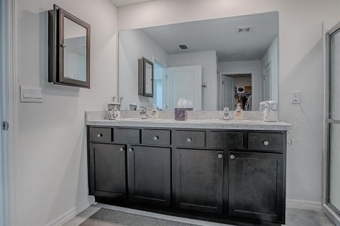 Casa en venta en Wildwood, Florida, 4 dormitorios, 168.71 m2 № 1907679 - foto 22