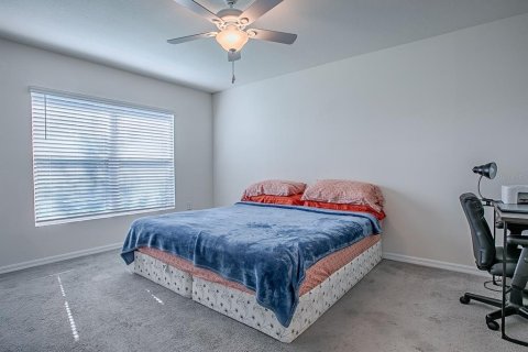 Casa en venta en Wildwood, Florida, 4 dormitorios, 168.71 m2 № 1907679 - foto 18