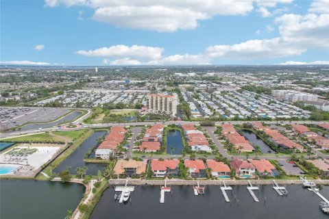 Villa ou maison à vendre à Palmetto, Floride: 4 chambres, 443.61 m2 № 1591367 - photo 18