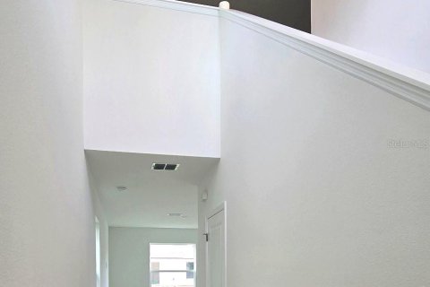 Villa ou maison à louer à Eustis, Floride: 4 chambres, 174.1 m2 № 2433533 - photo 2