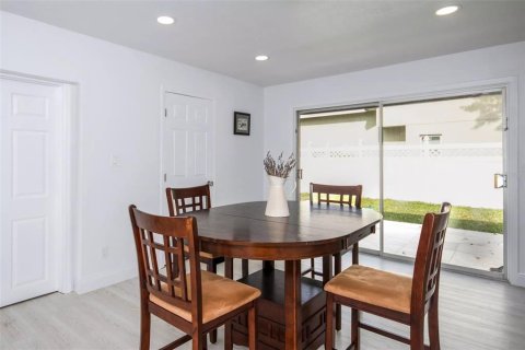 Casa en alquiler en Winter Park, Florida, 3 dormitorios, 195.28 m2 № 1797955 - foto 22