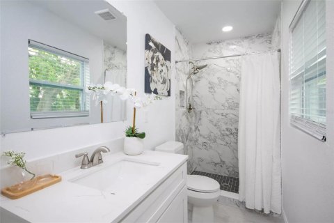 Casa en alquiler en Winter Park, Florida, 3 dormitorios, 195.28 m2 № 1797955 - foto 17