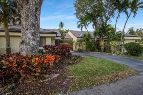Villa ou maison à vendre à Plantation, Floride: 2 chambres, 105.72 m2 № 2038310 - photo 28