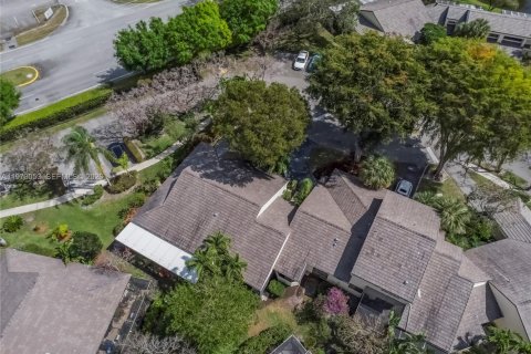 Villa ou maison à vendre à Plantation, Floride: 2 chambres, 105.72 m2 № 2038310 - photo 25