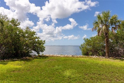 Copropriété à louer à Bradenton, Floride: 5 chambres, 395.76 m2 № 2112525 - photo 3