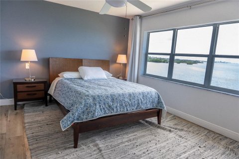 Copropriété à louer à Bradenton, Floride: 5 chambres, 395.76 m2 № 2112525 - photo 16