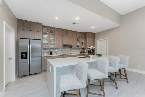 House in Punta Gorda, Florida 4 bedrooms, 218.41 sq.m. № 1851151 - photo 7