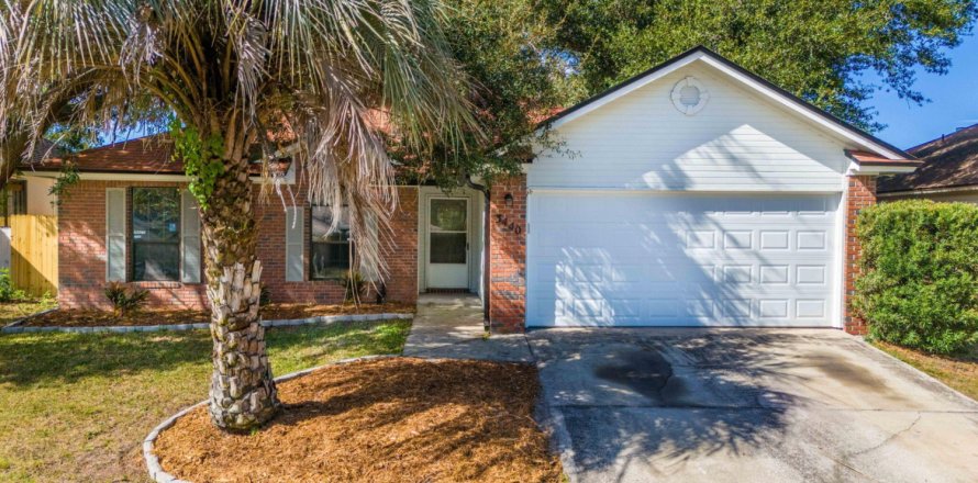House in Jacksonville, Florida 3 bedrooms, 144.28 sq.m. № 818005