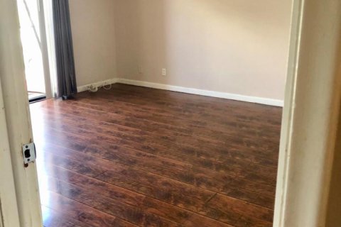 Condo in Dania Beach, Florida, 2 bedrooms № 2082085 - photo 18