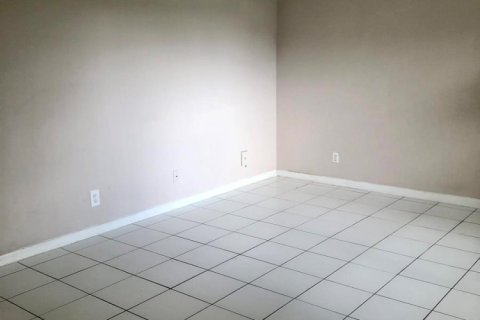 Condo in Dania Beach, Florida, 2 bedrooms № 2082085 - photo 4