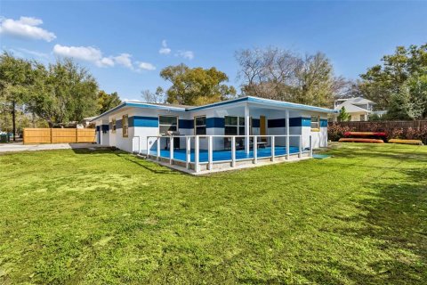 Купить виллу или дом в Тампа, Флорида 10 комнат, 211.26м2, № 2120300 - фото 3